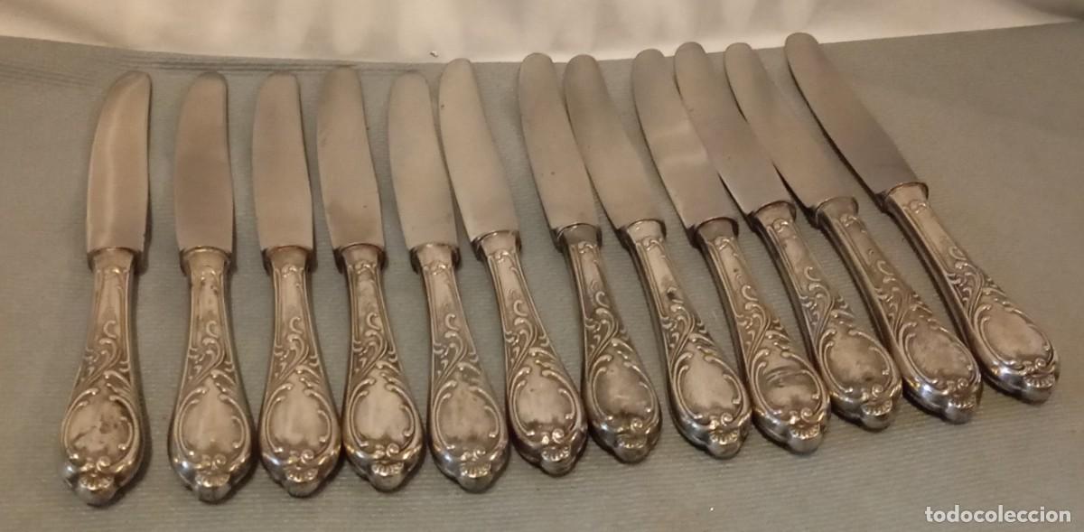 Antig&uuml;edades: 12 Cuchillos Vintage Wirths Solingen. Conjunto de doce cuchillos de mesa con un dise&ntilde;o cl&aacute;sico
