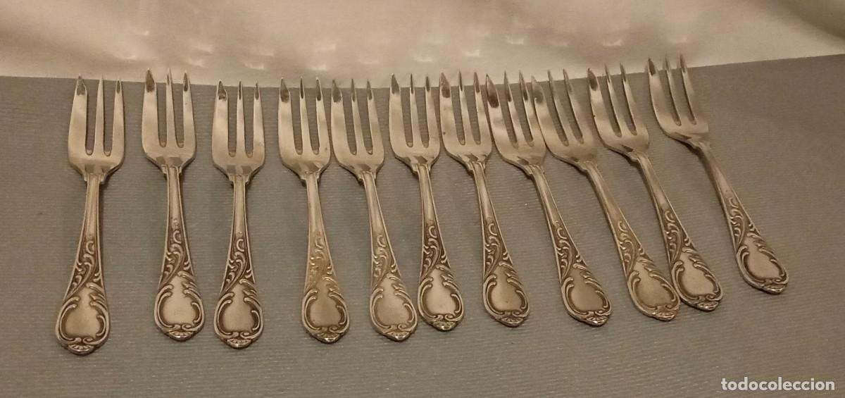 Antig&uuml;edades: 11 Tenedores Vintage Solingen. Conjunto de once cuchillos de mesa con un dise&ntilde;o cl&aacute;sico