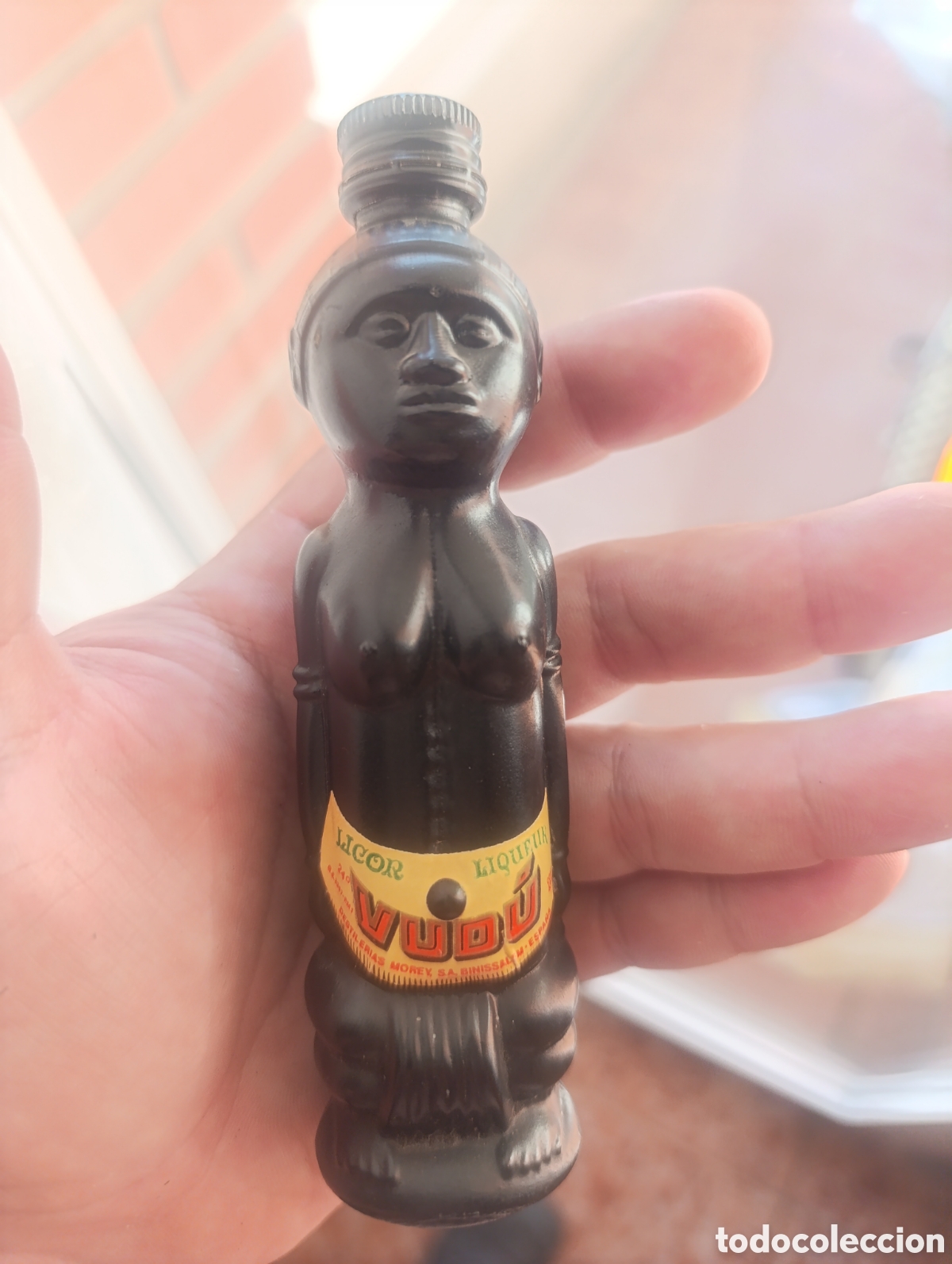 Antig&uuml;edades: Botella antigua licor y con licor - Foto 1