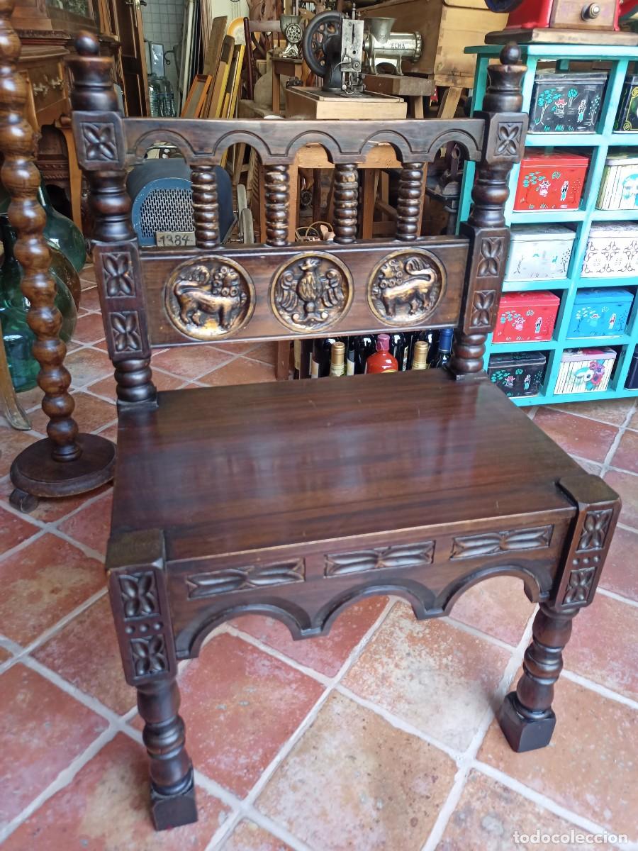 Antig&uuml;edades: Silla descalzadora r&uacute;stica. - Foto 2