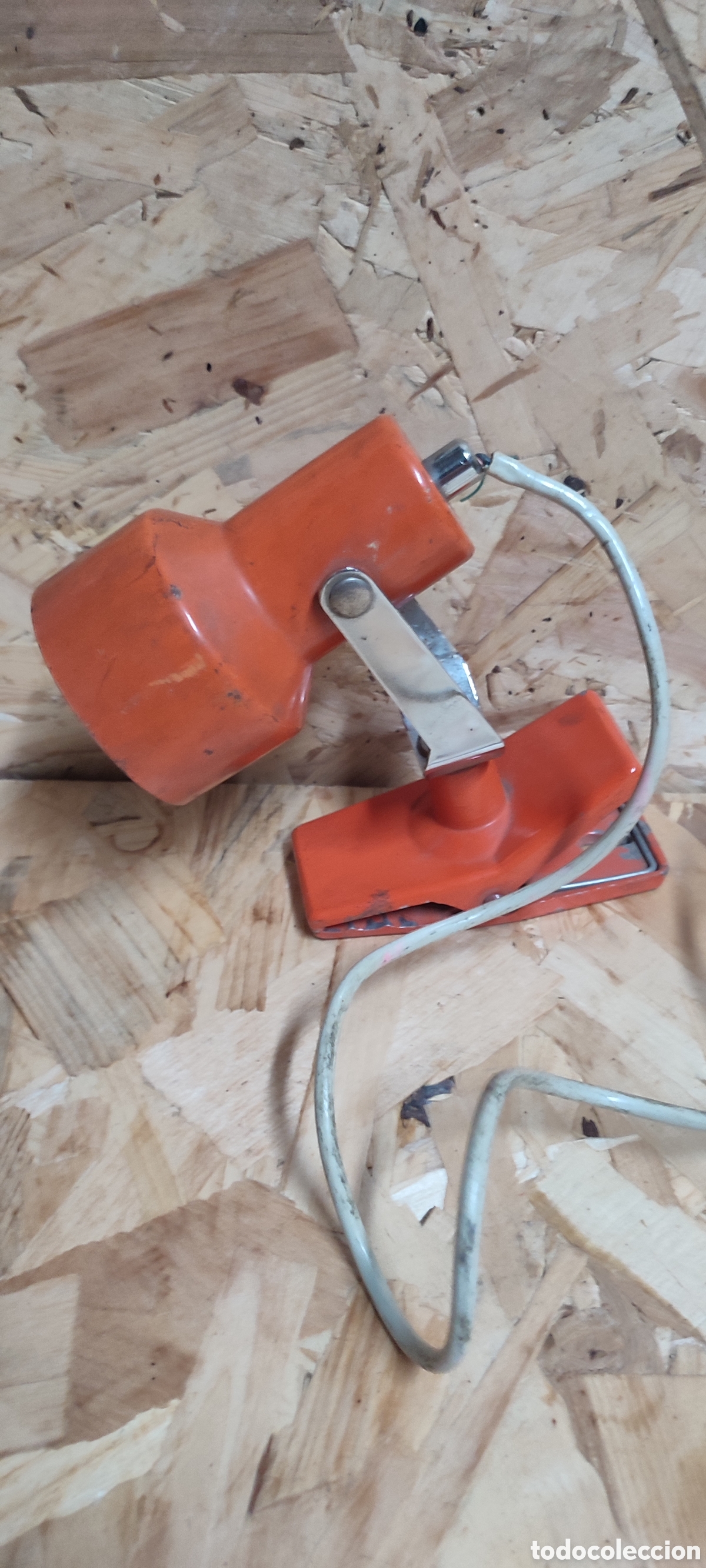 Antiques: Antigua lampara flexo industrial de pinza. Naranja, posiblemente Maci&aacute;. Leer bien descripci&oacute;n