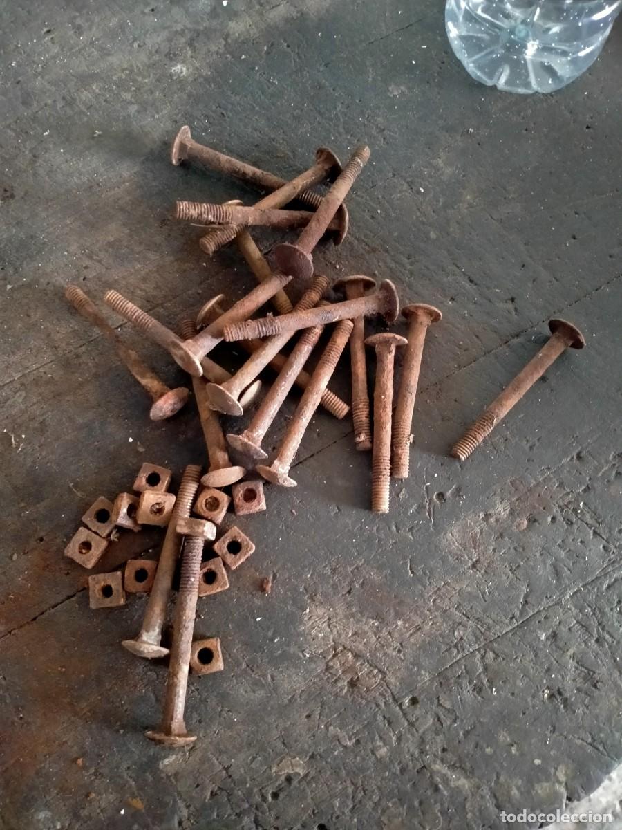 Antig&uuml;edades: LOTE DE TORNILLOS ANTIGUOS