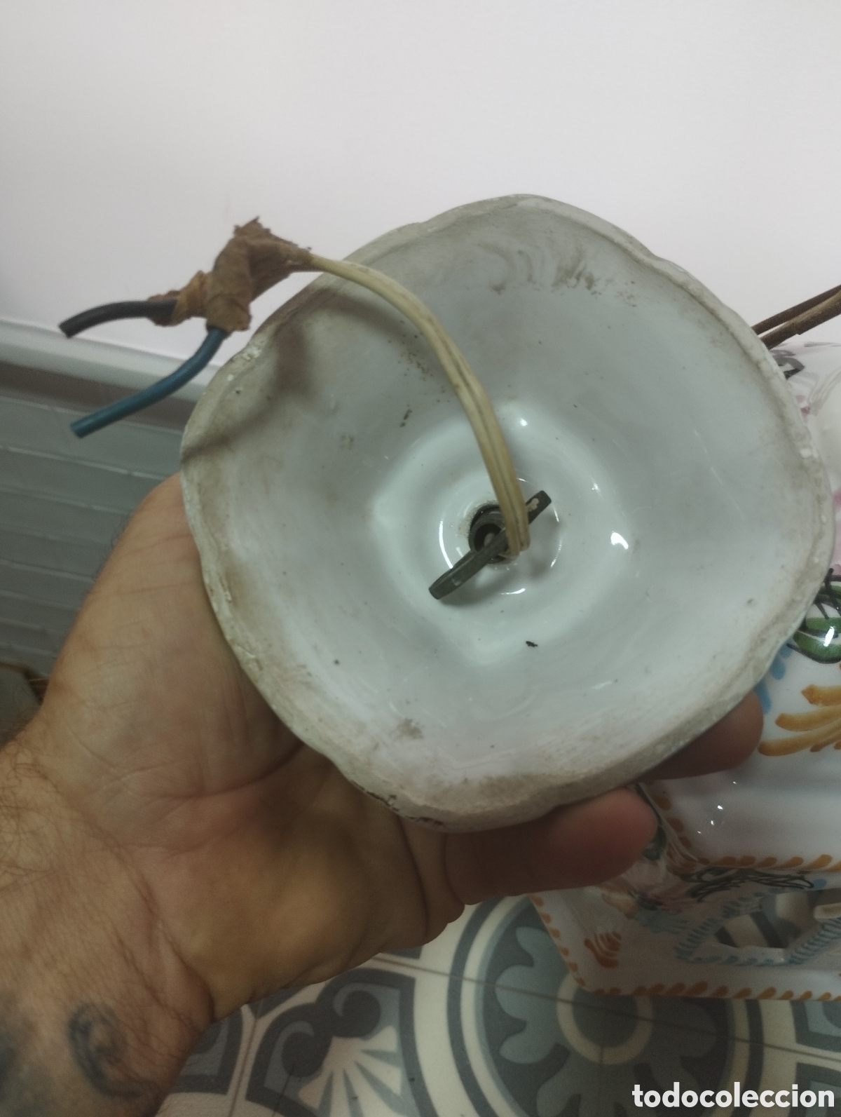 Antig&uuml;edades: Lampara de cer&aacute;mica pintada a mano - Foto 4