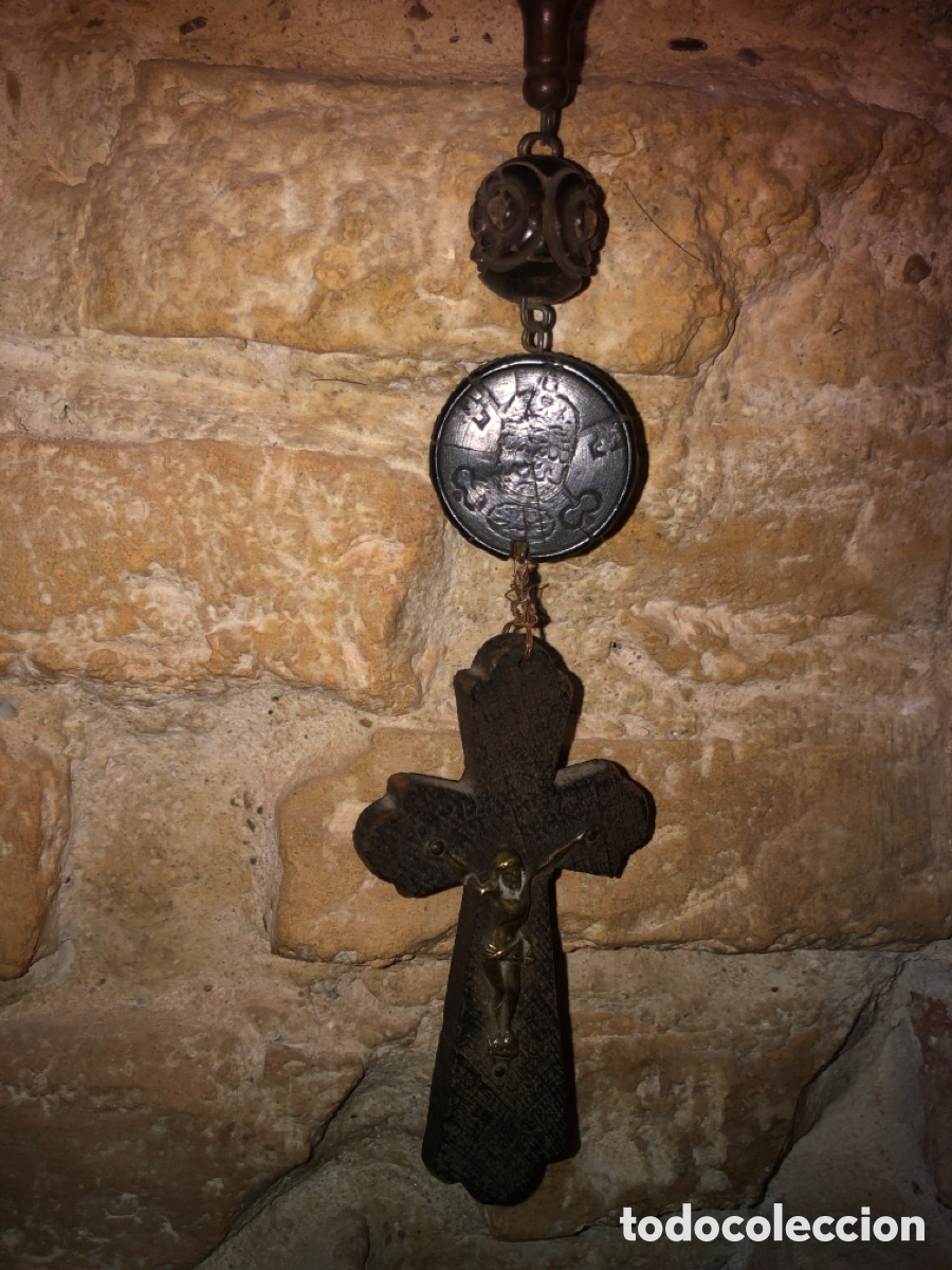 Antig&uuml;edades: Rosario antiguo madera (XlX)