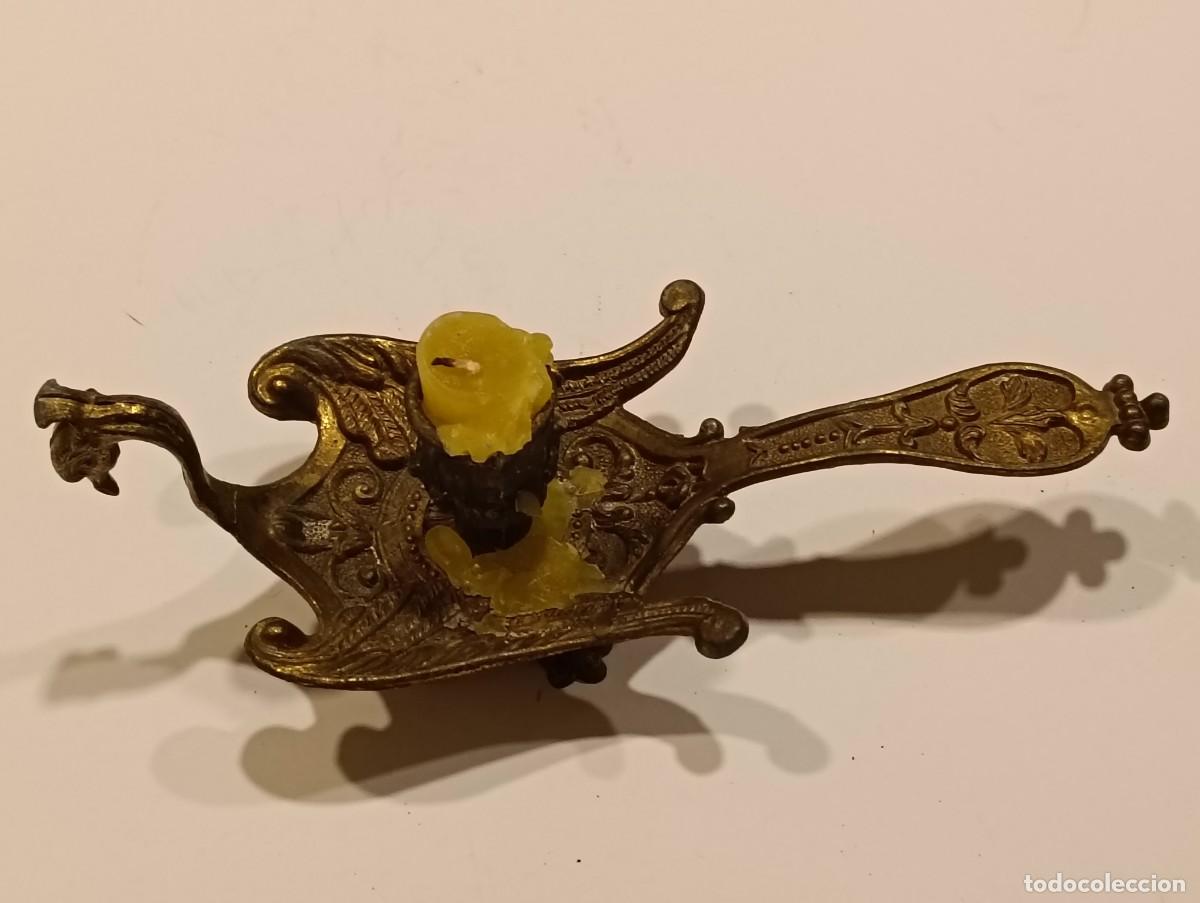 Antig&uuml;edades: Antigua Palmatoria de Mano con Cabeza de Cisne - Bronce Macizo - Estilo Neorrococ&oacute; / Modernista - 21