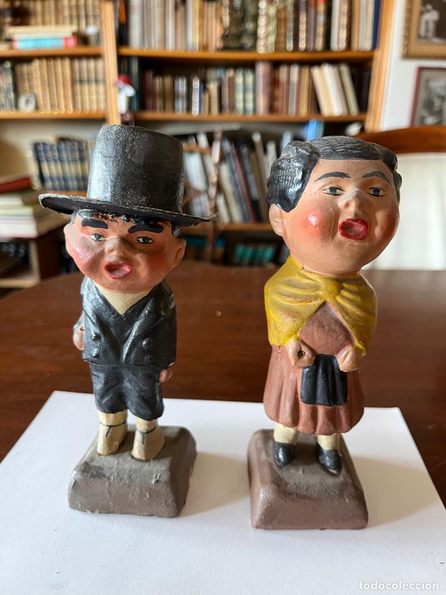 Antig&uuml;edades: Cabezones antiguos: pareja de labradores