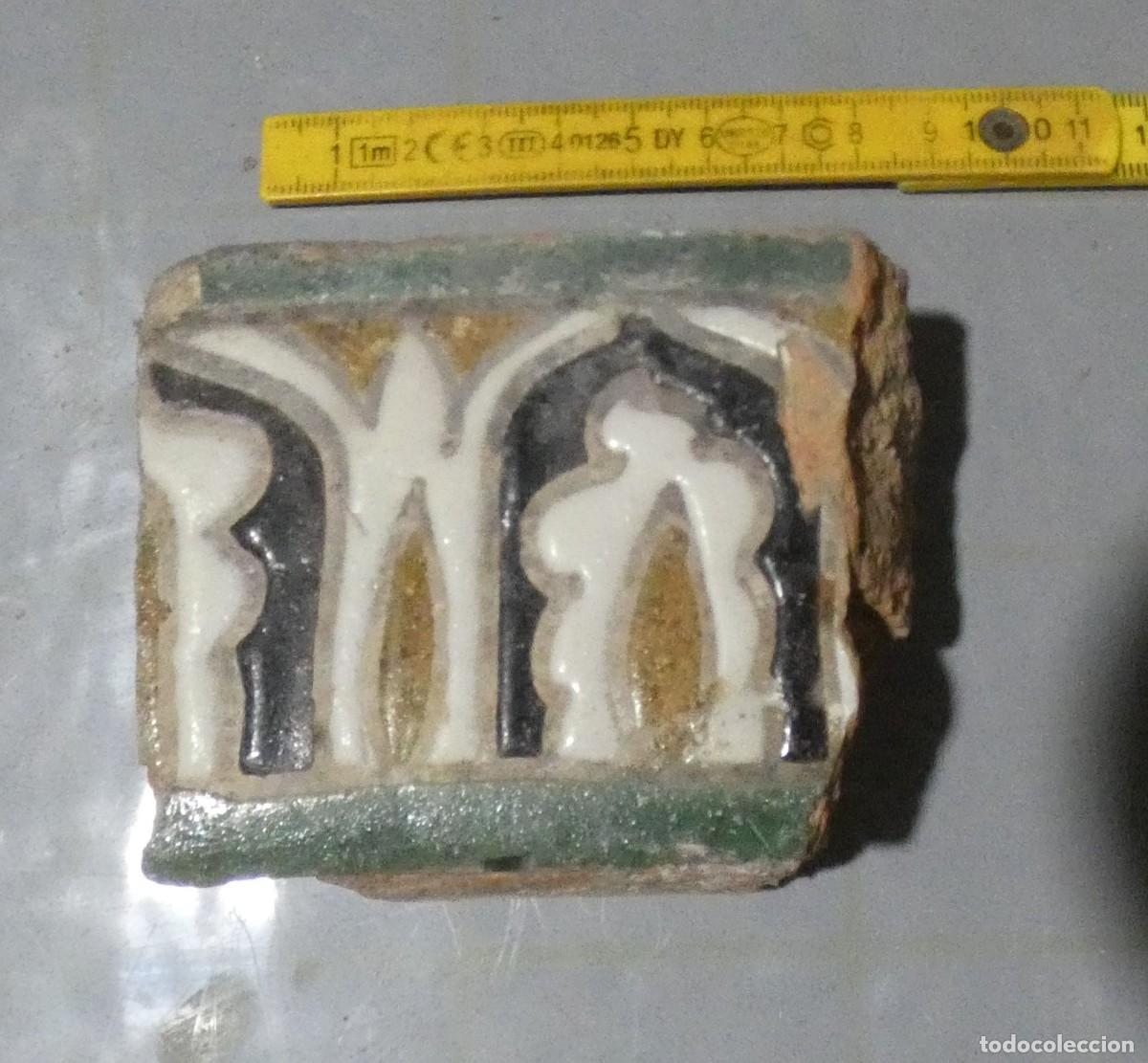 Antiquit&eacute;s: Azulejos Espa&ntilde;ol, Alizar, Cuerda seca, Toledo siglo 15