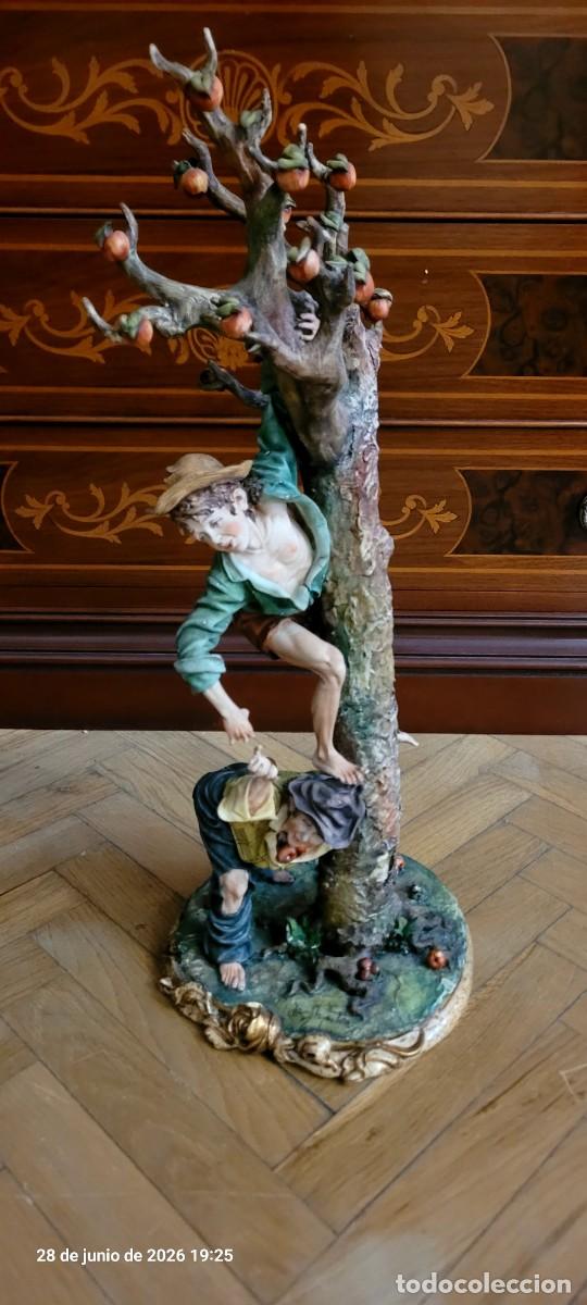 Antig&uuml;edades: Figura de porcelana de Capo di Monte