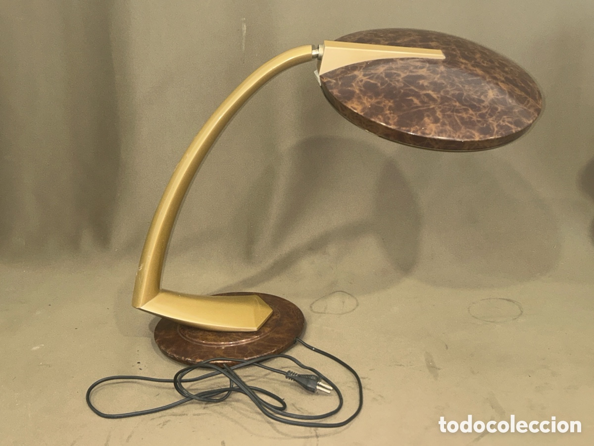 Antig&uuml;edades: LAMPARA DE MESA FASE MODELO BOOMERANG 64 EDICION CAREY