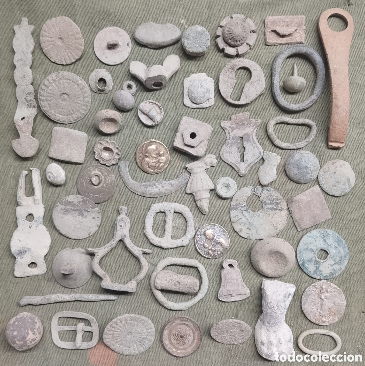 Antig&uuml;edades: A-Lote de antig&uuml;edades de varias epocas