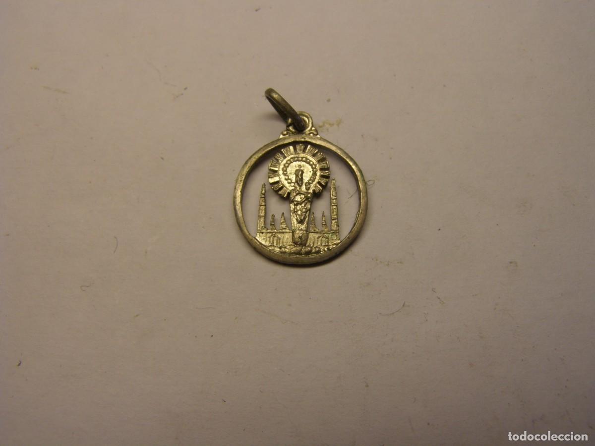 Antig&uuml;edades: Vieja medalla religiosa de N&ordf; S&ordf; del Pilar.
