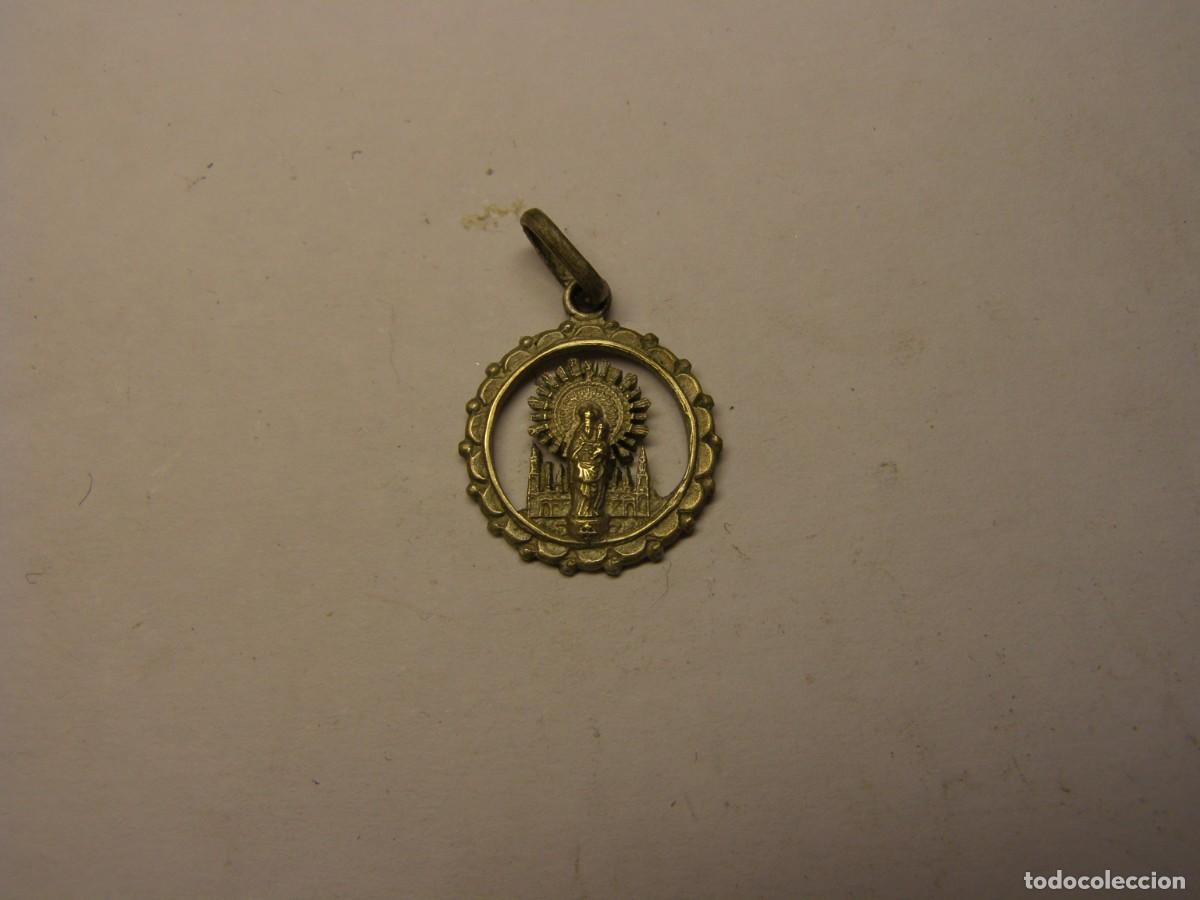Antig&uuml;edades: Vieja medalla religiosa de N&ordf; S&ordf; del Pilar.