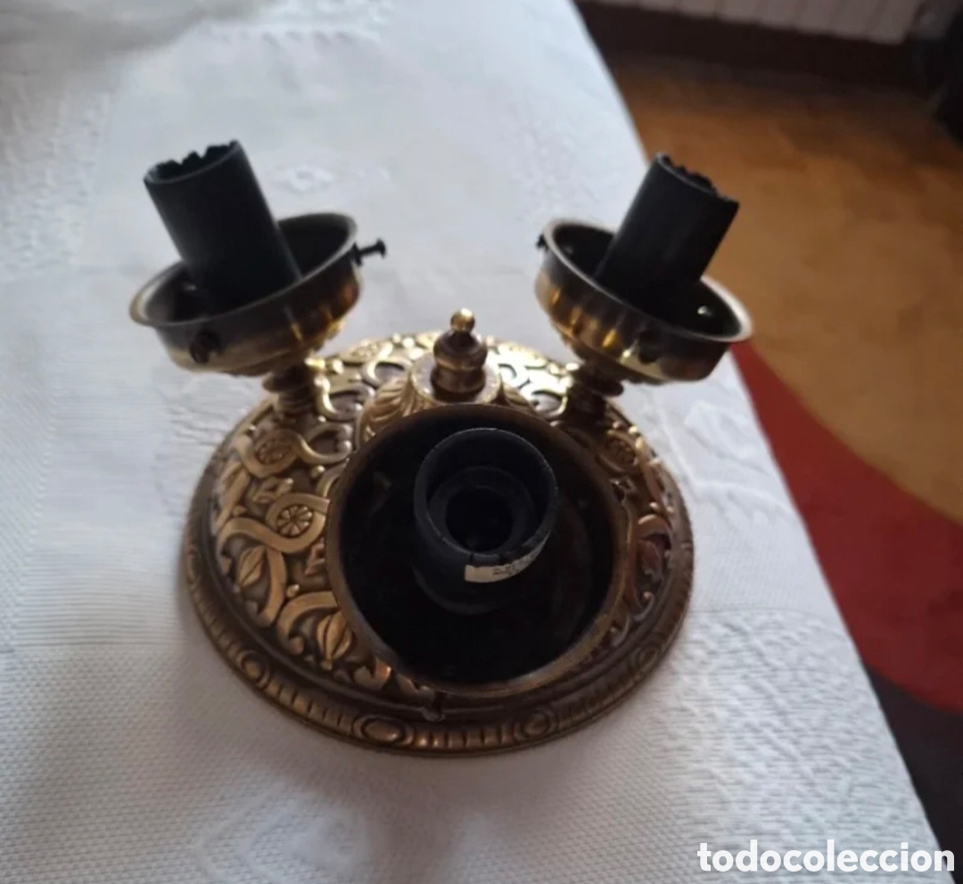 Antig&uuml;edades: Plafon y tulipas vintage