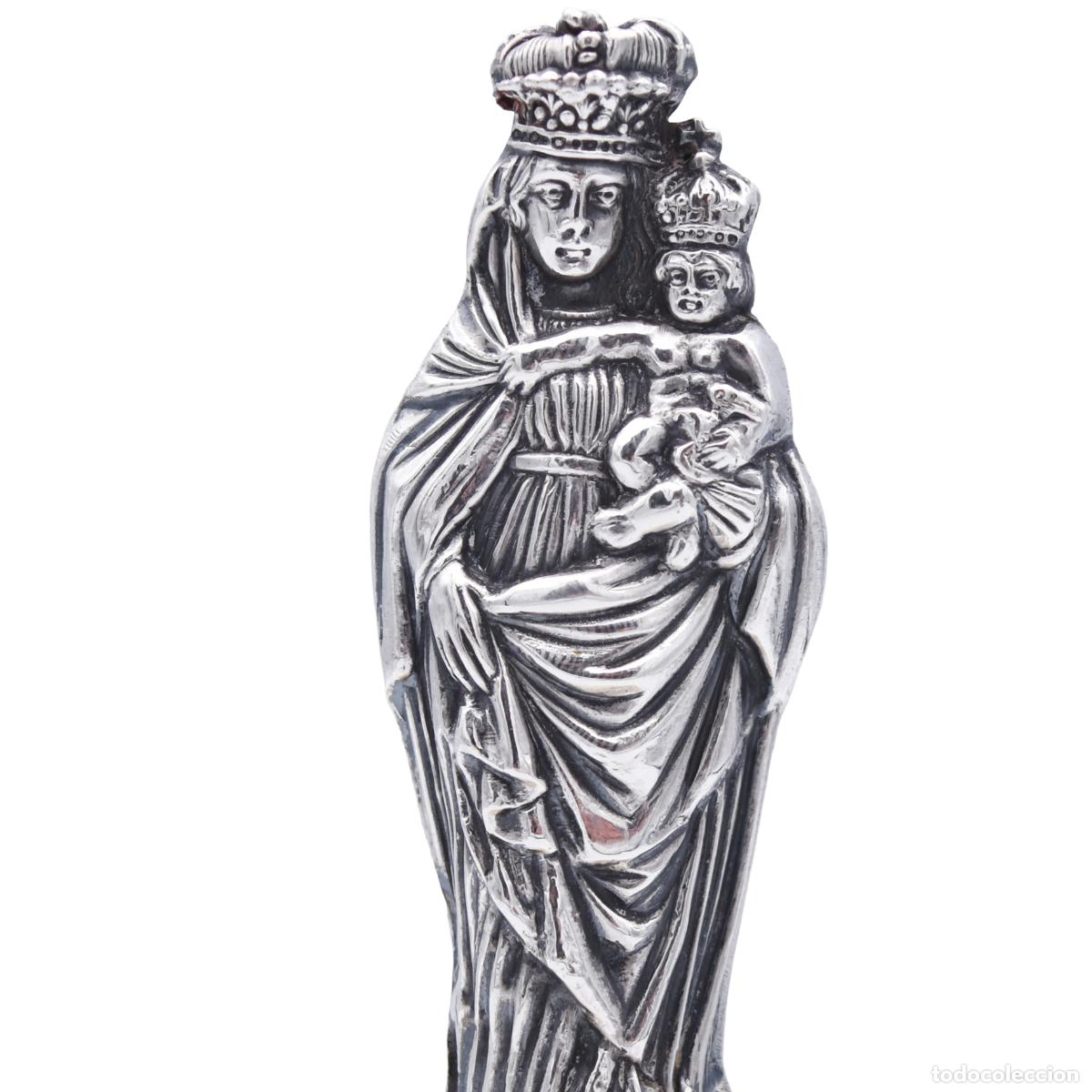 Antig&uuml;edades: Virgen de plata sobre base de m&aacute;rmol - Foto 1