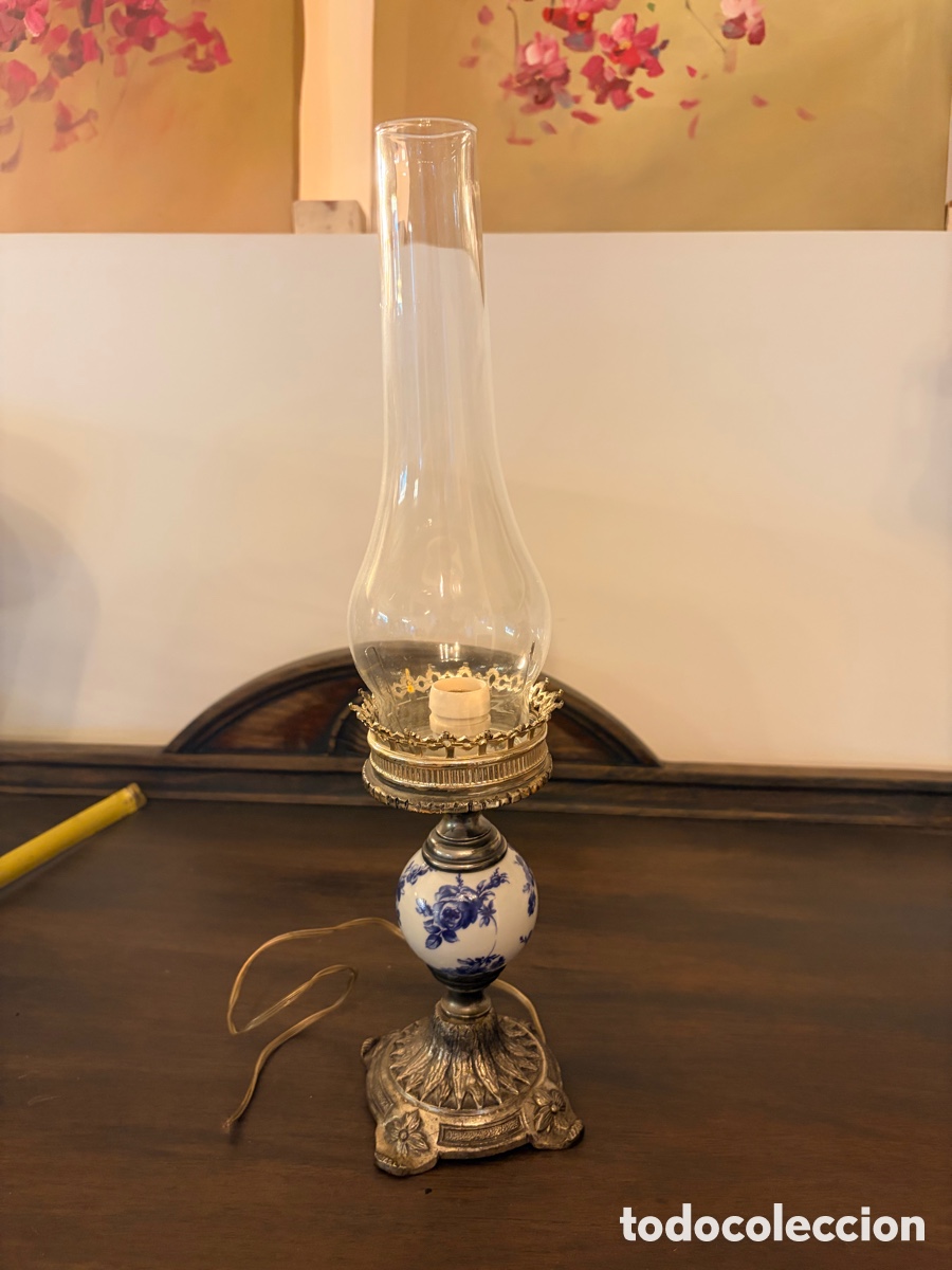 Antig&uuml;edades: Antiguo quinqu&eacute; de porcelana - Foto 3