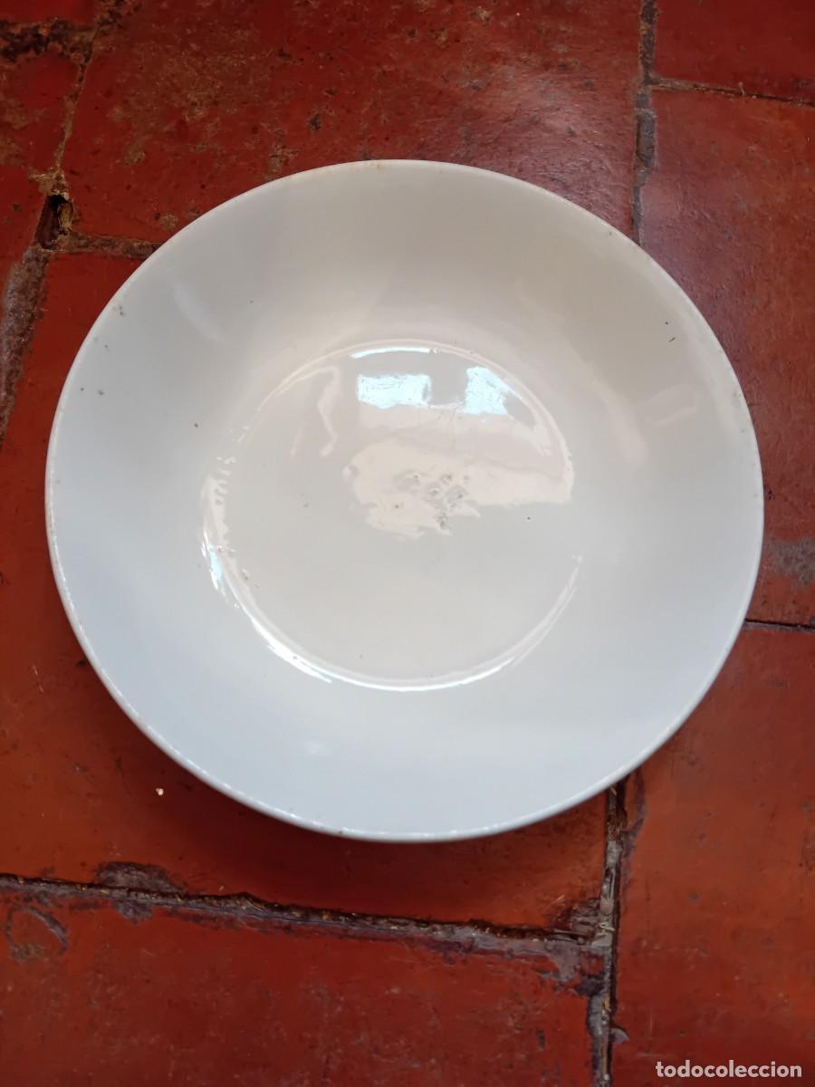 Antig&uuml;edades: Plato hondo de loza siglo 19 principios del siglo XX