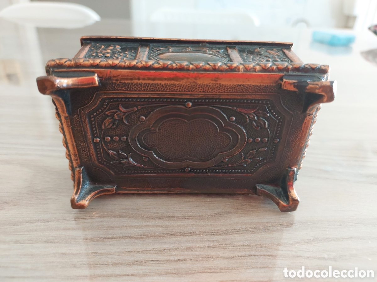 Antig&uuml;edades: Peque&ntilde;o cofre antiguo - Foto 4