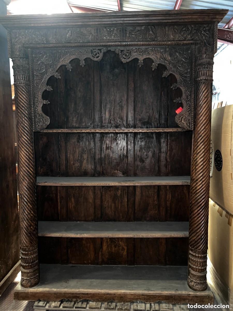 Oggetti Antichi: Espectacular estanter&iacute;a antigua tallada a mano. Madera maciza, talla indo-colonia, pieza &uacute;nica.S.XIX