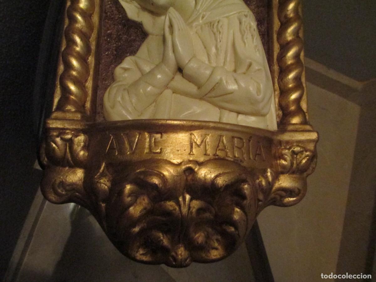 Antig&uuml;edades: Benditera de la Virgen Maria,en madera. - Foto 2