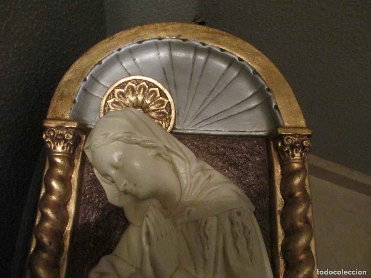 Antig&uuml;edades: Benditera de la Virgen Maria,en madera. - Foto 3