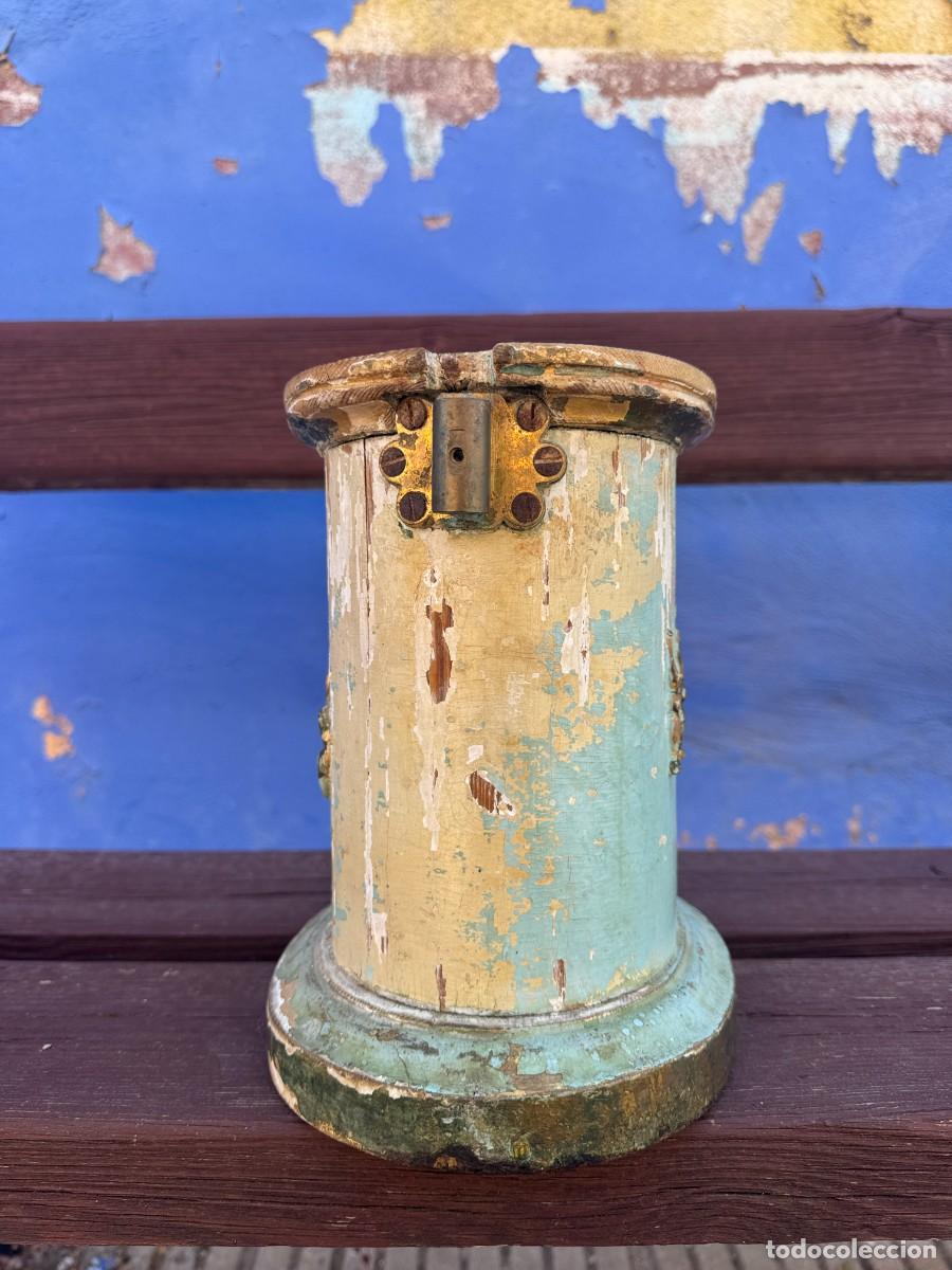 Antig&uuml;edades: Antigua peana madera policromada - Foto 2