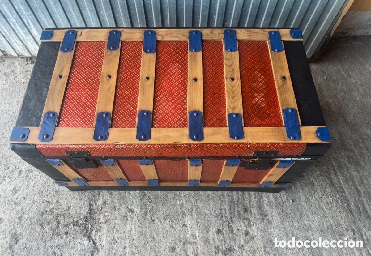 Antig&uuml;edades: Ba&uacute;l antiguo sin patas restaurado - Foto 2