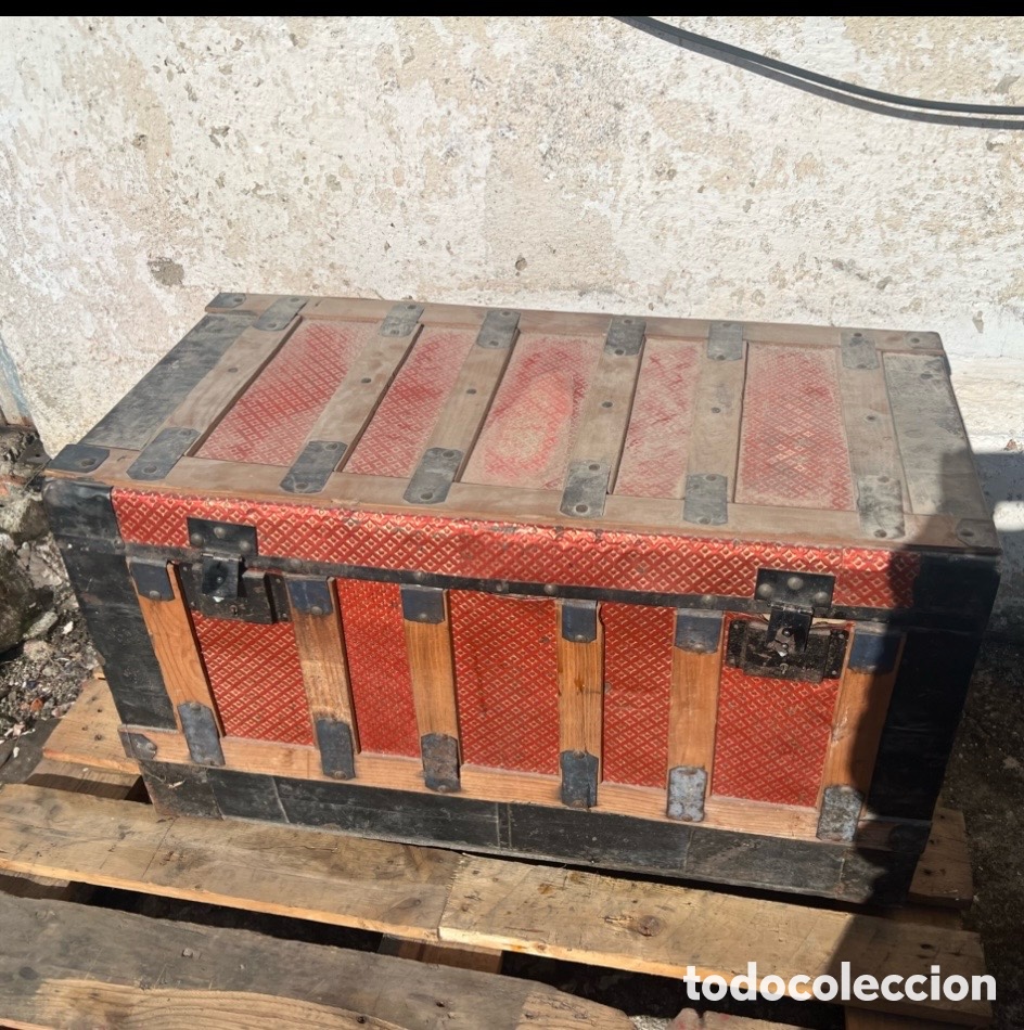 Antig&uuml;edades: Ba&uacute;l antiguo sin patas restaurado - Foto 7