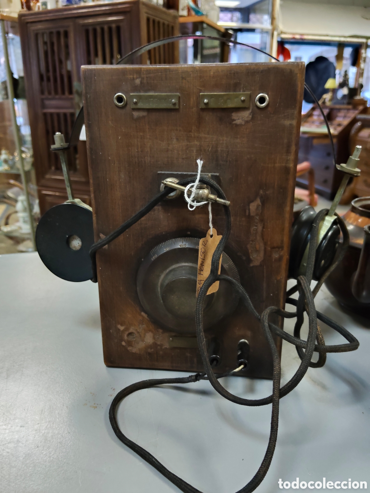 Antig&uuml;edades: Antigua radio de tanque segunda guerra mundial