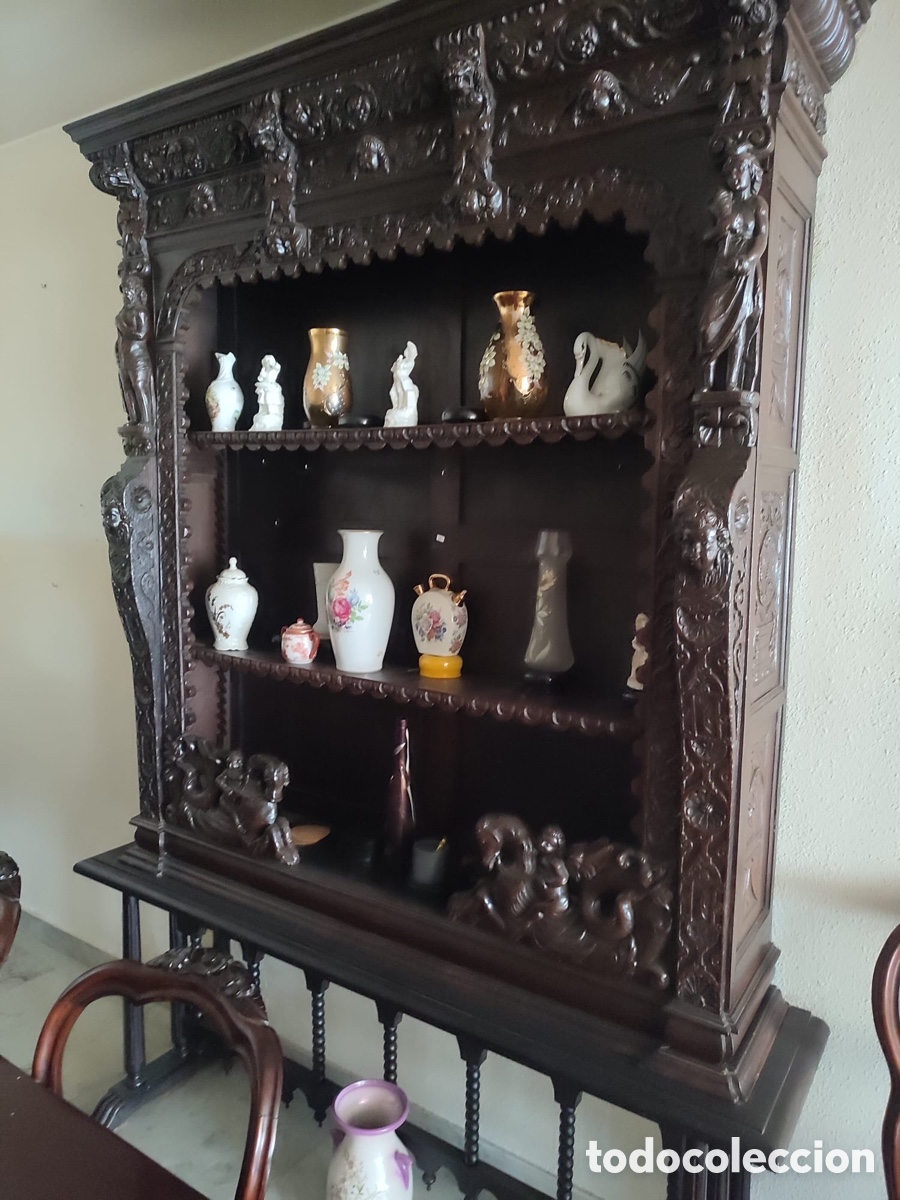 Antig&uuml;edades: Mueble Tallado a Mano - Foto 1