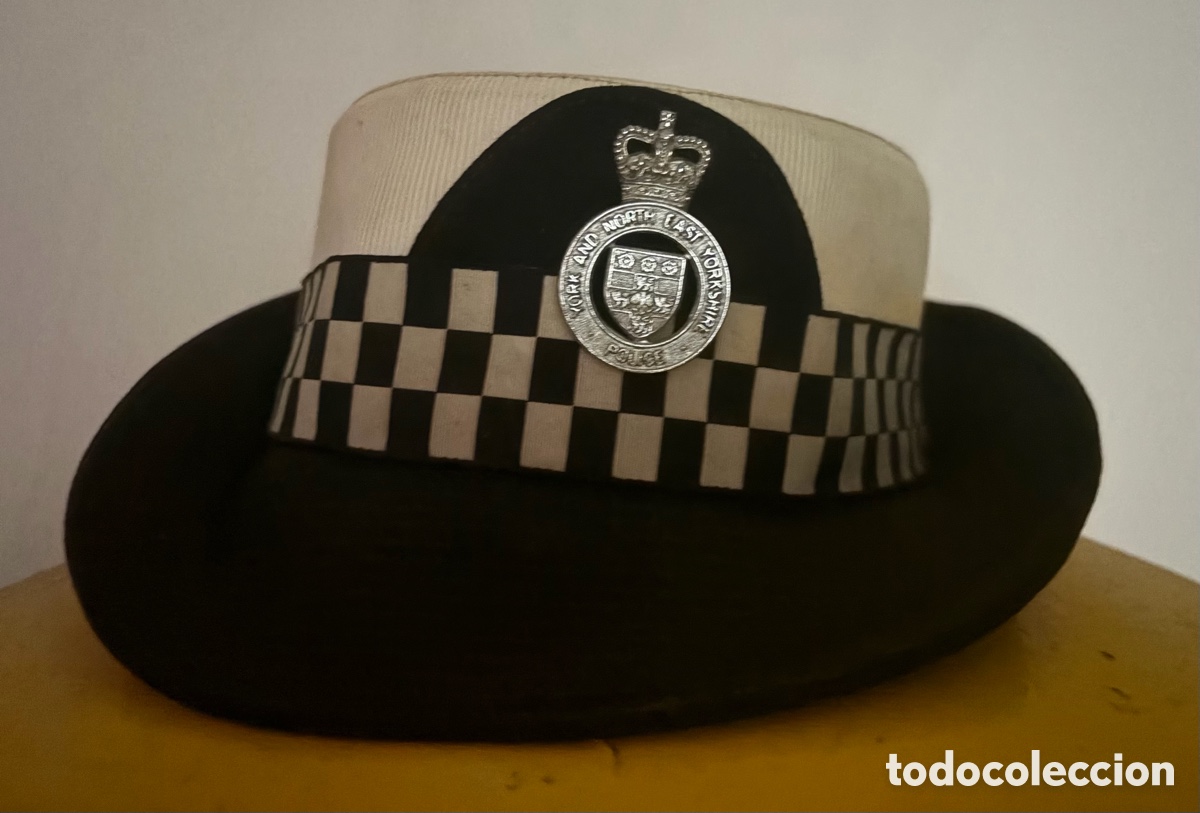 Antig&uuml;edades: SOMBRERO FEMENINO YORK AND NORTH EAST YORKSHIRE POLICE