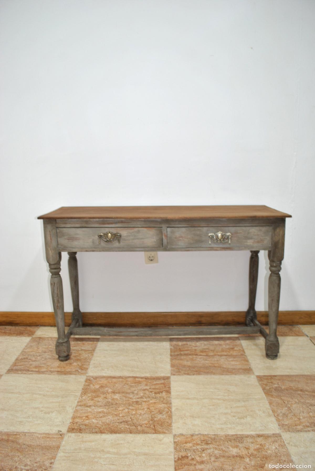 Antig&uuml;edades: Mesa o consola de madera decapada - Foto 1
