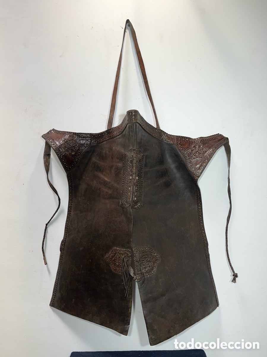 Antig&uuml;edades: Antiguos Zajones de Cuero Artesanales. A/J