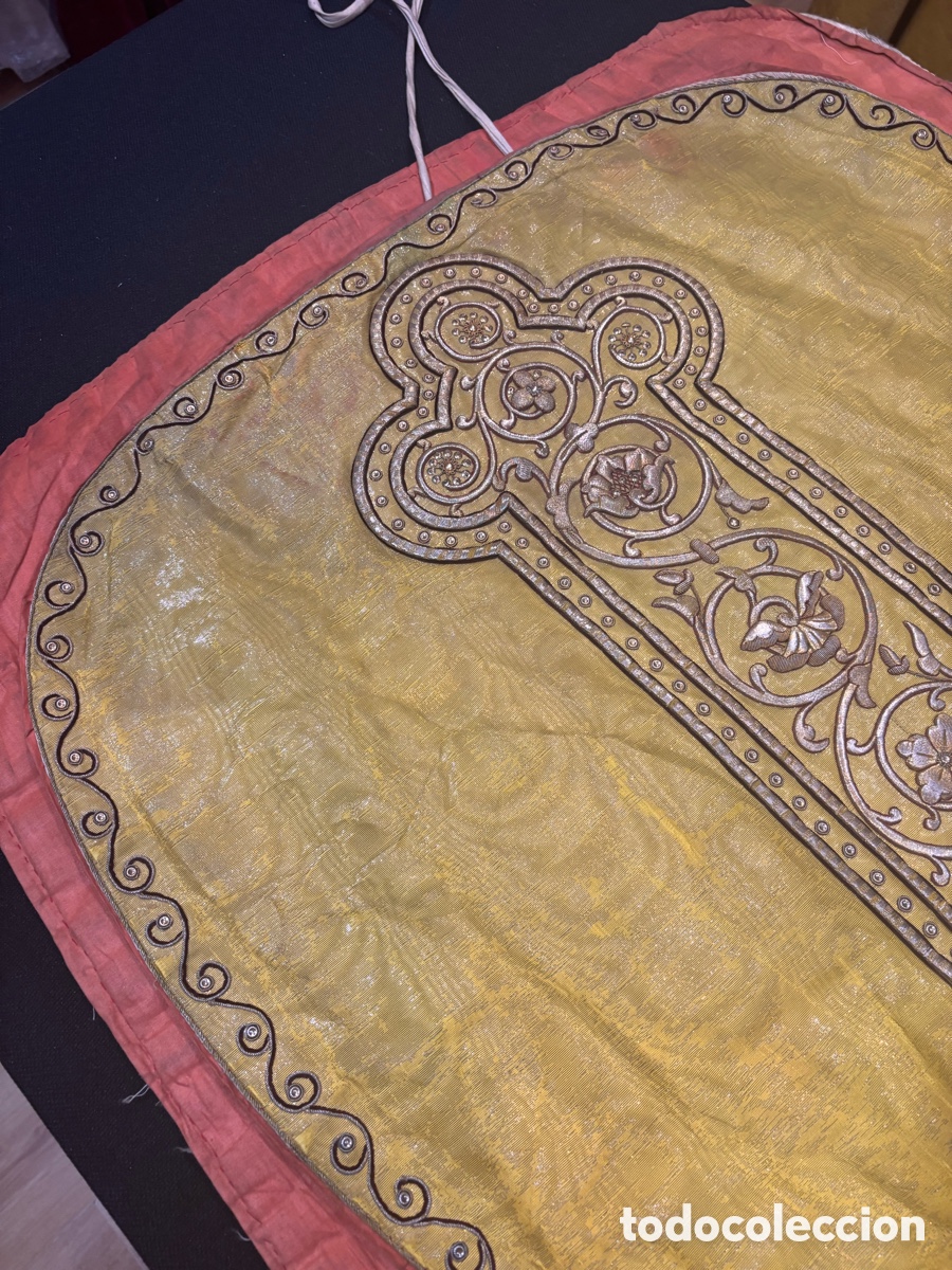 Antig&uuml;edades: Casulla mariana bordada en oro - Foto 9