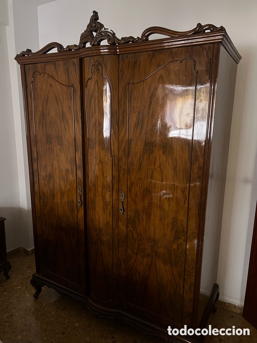 Antig&uuml;edades: Armario Cl&aacute;sico Madera