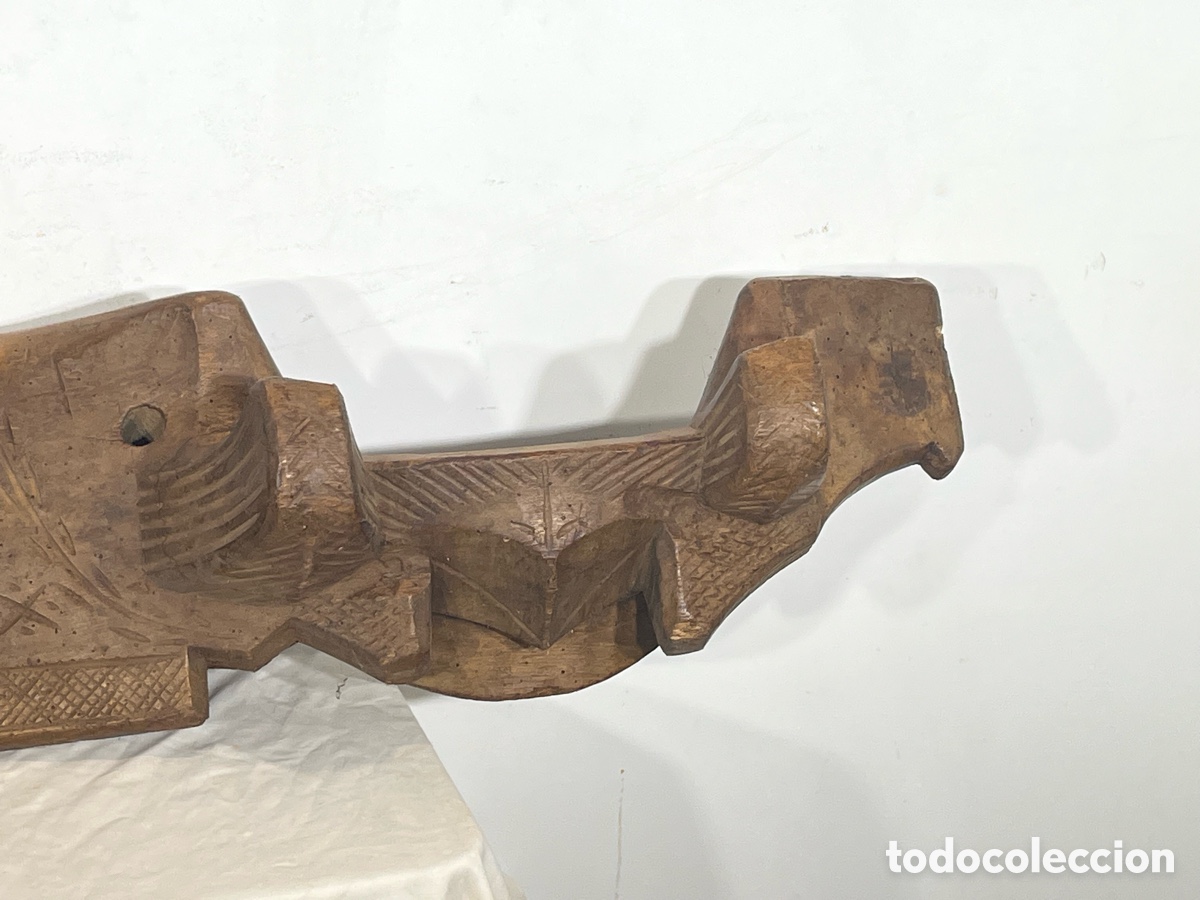Antig&uuml;edades: Antiguo yugo de madera maciza. A/J - Foto 4