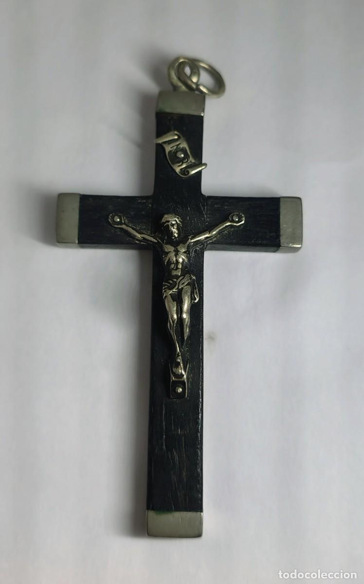 Antig&uuml;edades: Medalla religiosa / Colgante CRUZ: LOURDES. JESUCRISTO CRUCIFICADO. M405