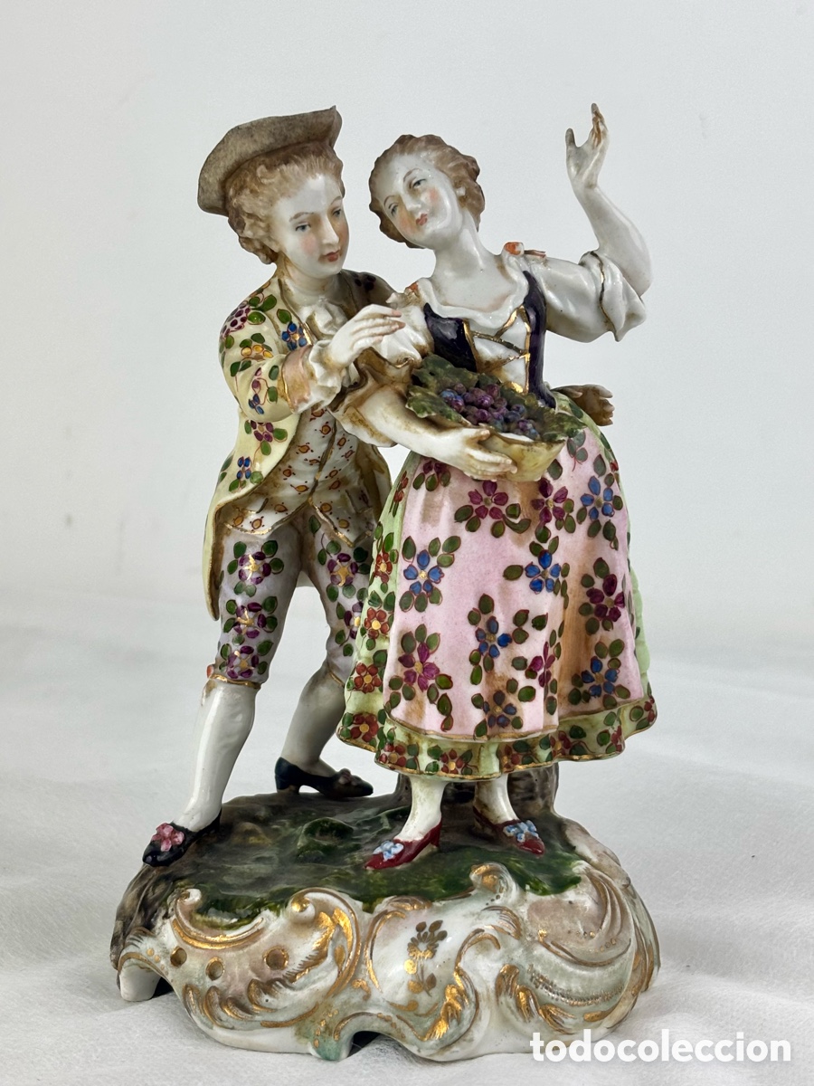 Antiquit&auml;ten: PAREJA GALANTE EN PORCELANA HISPANIA