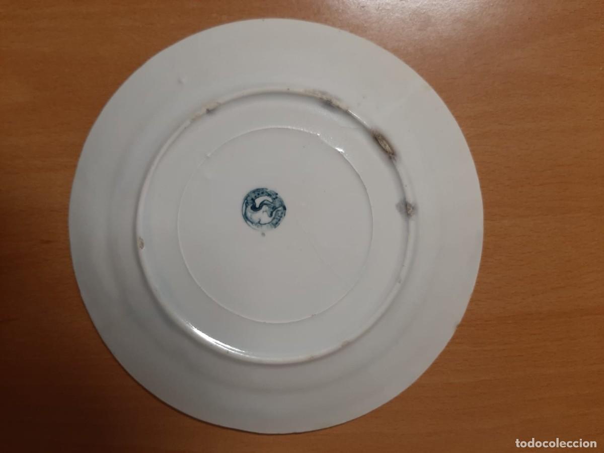 Antig&uuml;edades: 8 platos blancos antiguos - Foto 14