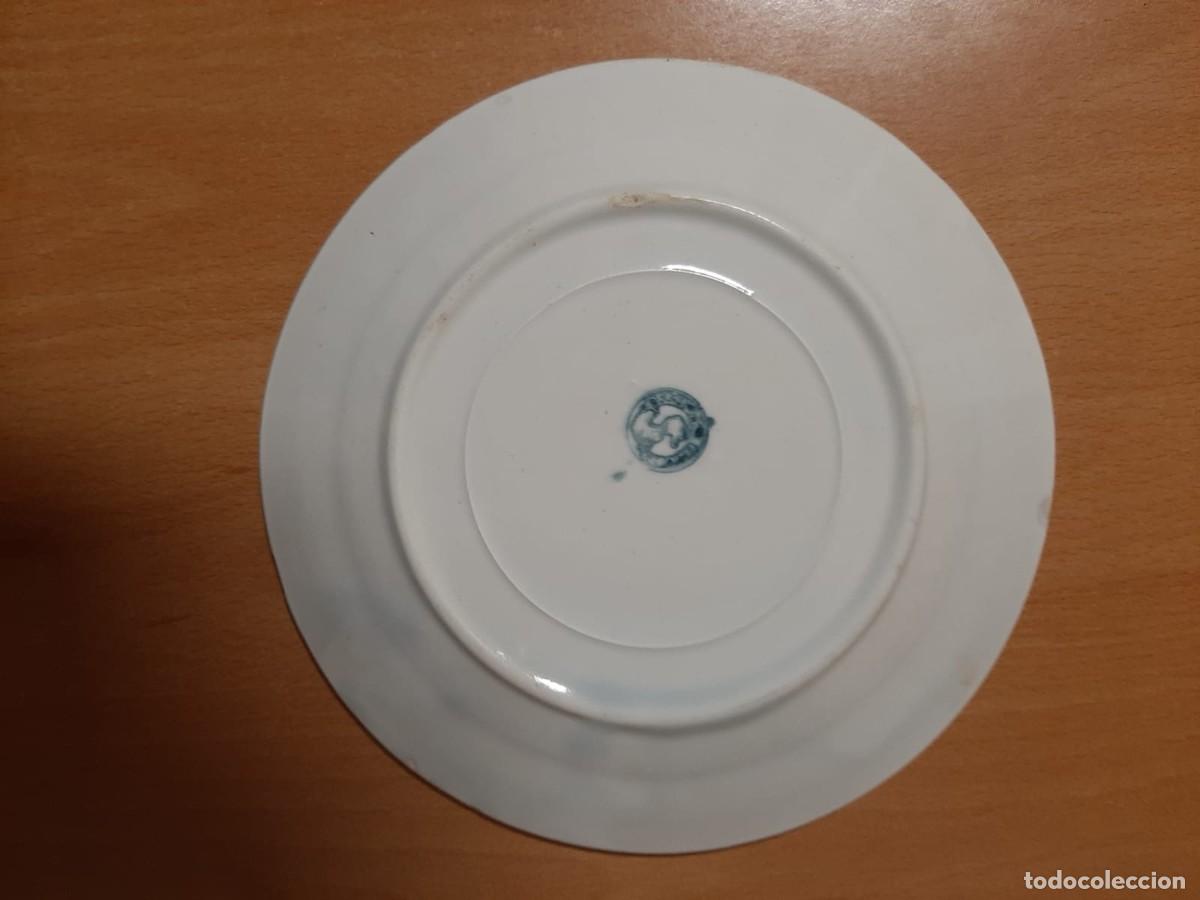 Antig&uuml;edades: 8 platos blancos antiguos - Foto 16