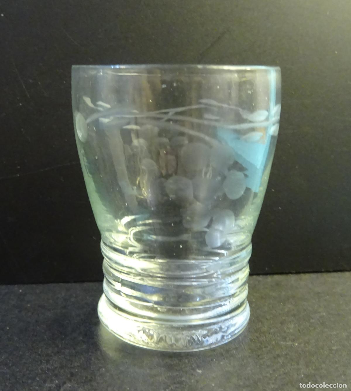 Antig&uuml;edades: VASITO CRISTAL TALLADO LICOR CHUPITO. ALTURA 5 CM DI&Aacute;METRO BOCA 3,5 CM