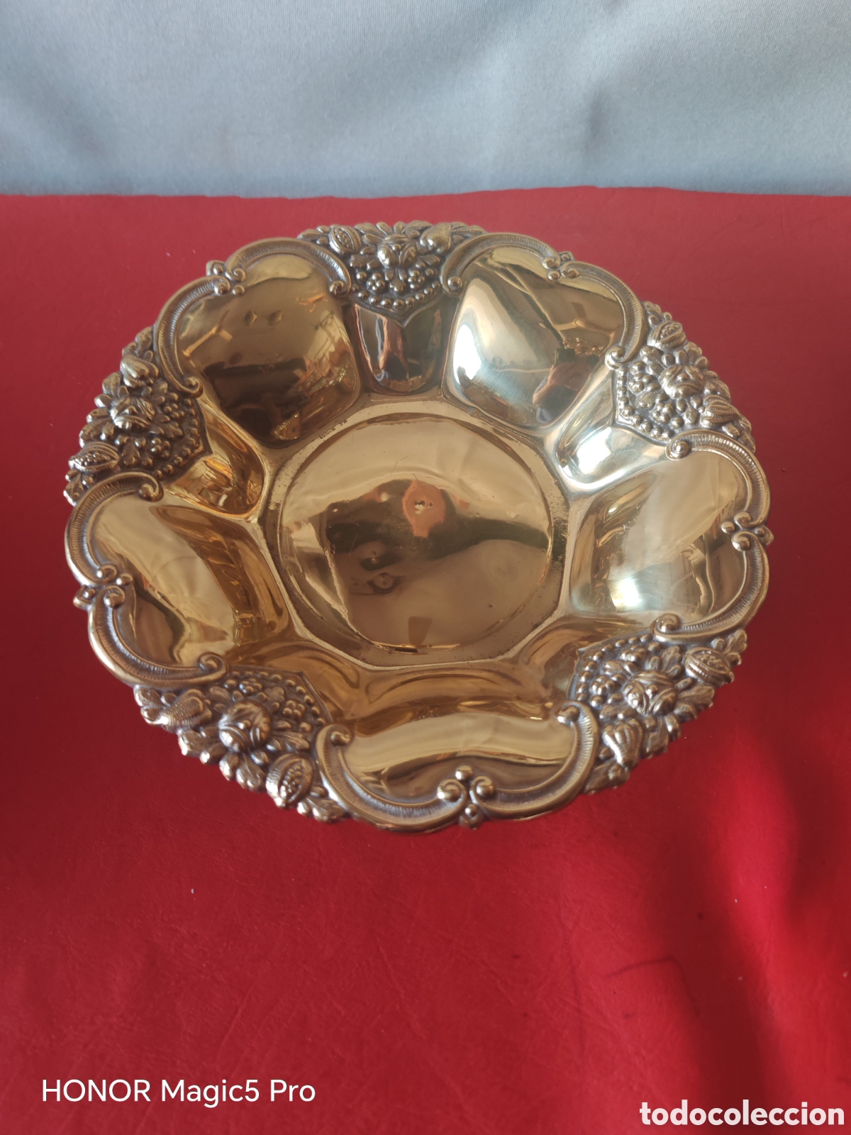 Antig&uuml;edades: Plato de centro de mesa en lat&oacute;n - Foto 2