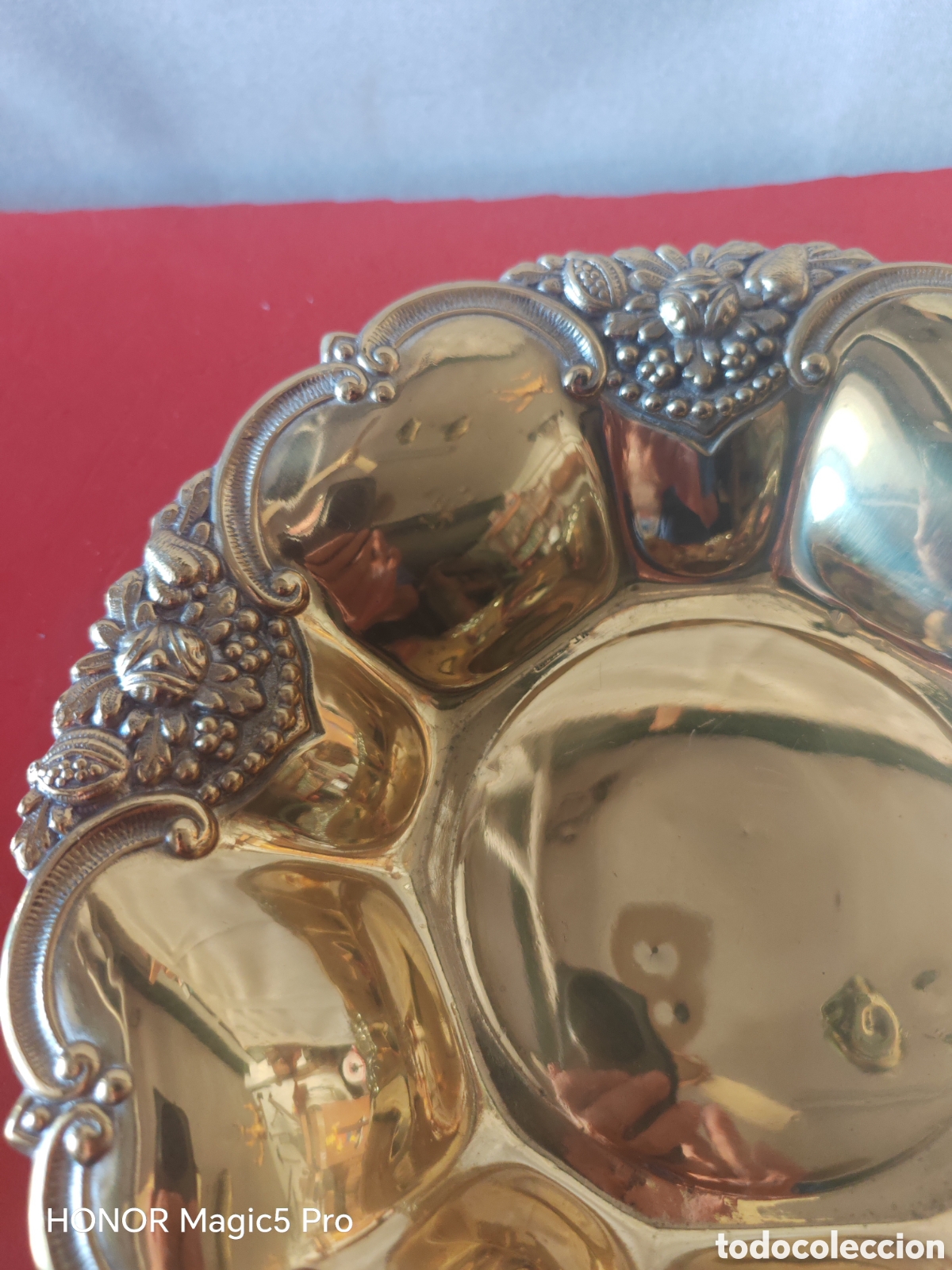 Antig&uuml;edades: Plato de centro de mesa en lat&oacute;n - Foto 3