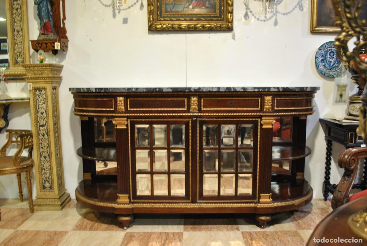 Antig&uuml;edades: Gran aparador estilo Imperio tapa marmol
