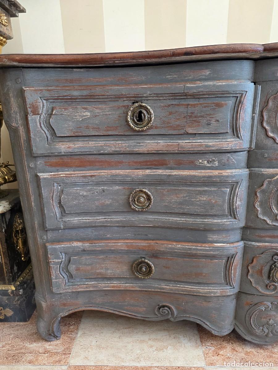 Antig&uuml;edades: Comoda madera maciza decapada - Foto 3