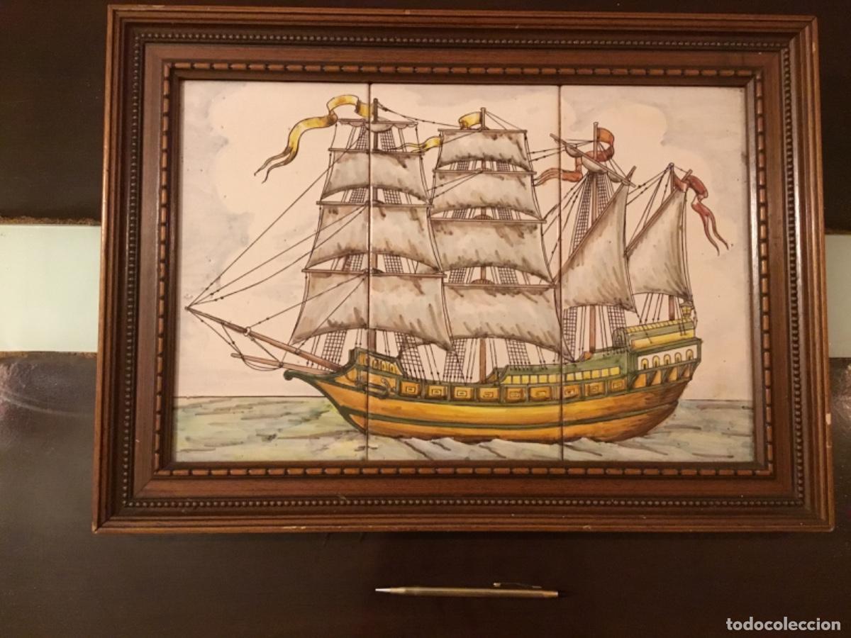 Antig&uuml;edades: Cuadro 3 azulejos cer&aacute;mica antiguos / Barco carabela