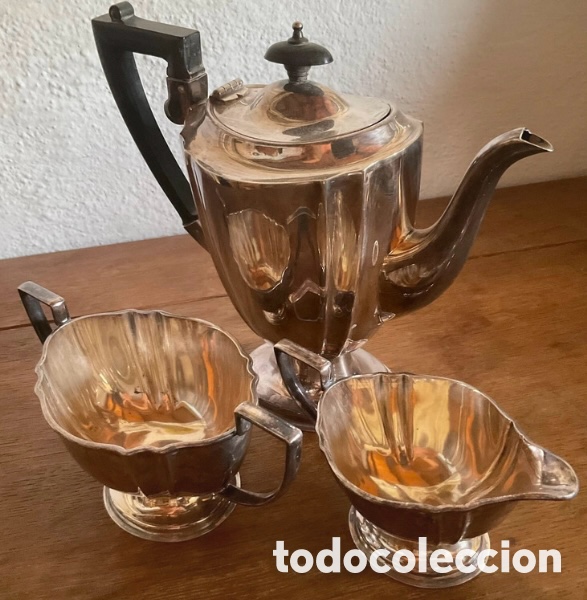Antig&uuml;edades: Hermoso juego de t&eacute; ingl&eacute;s Chippendale plateado