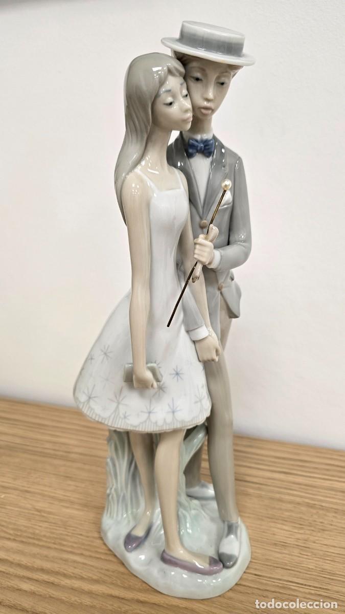 Antig&uuml;edades: Lladr&oacute;. Pareja de enamorados