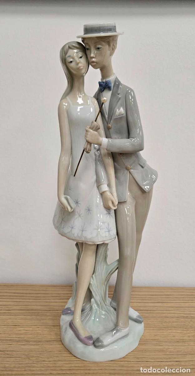 Antig&uuml;edades: Lladr&oacute;. Pareja de enamorados - Foto 2