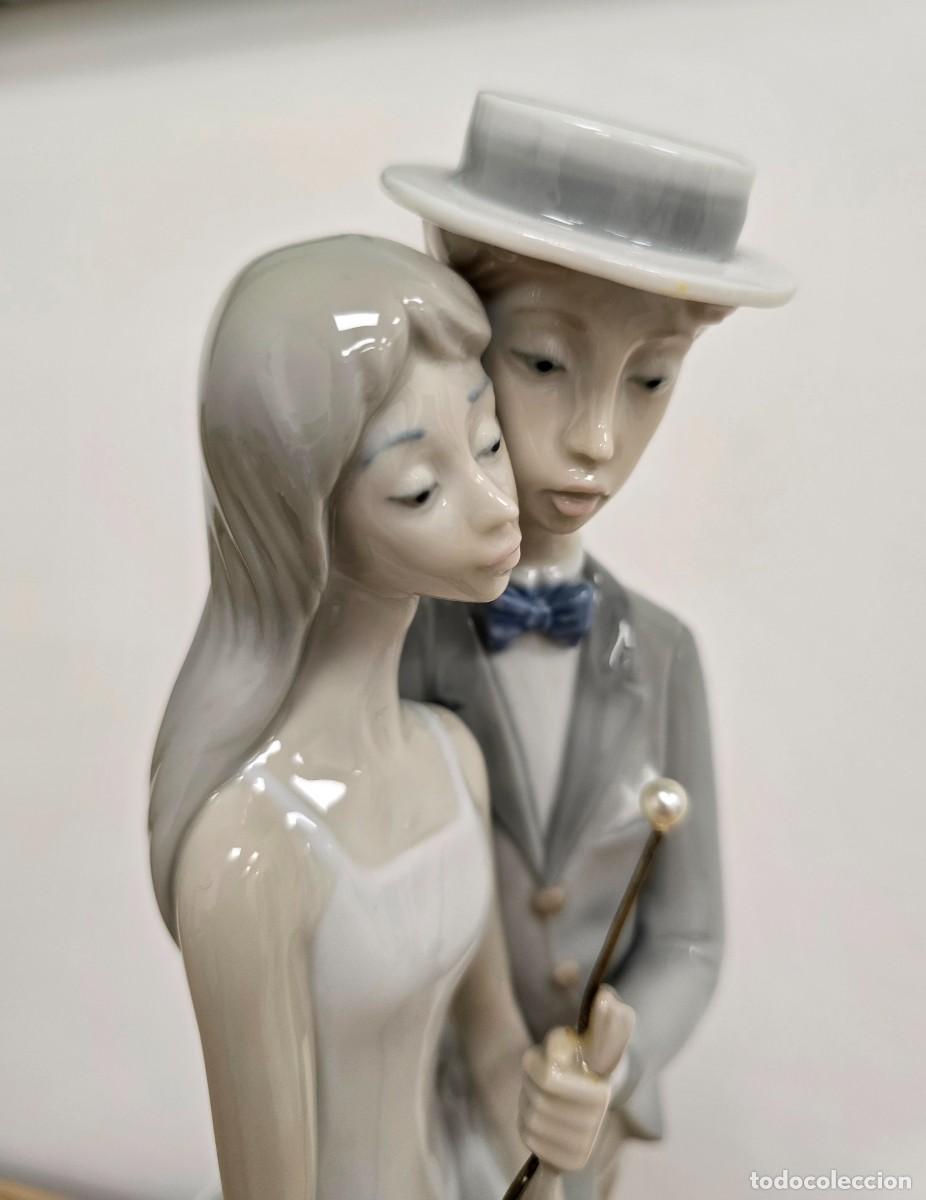 Antig&uuml;edades: Lladr&oacute;. Pareja de enamorados - Foto 3