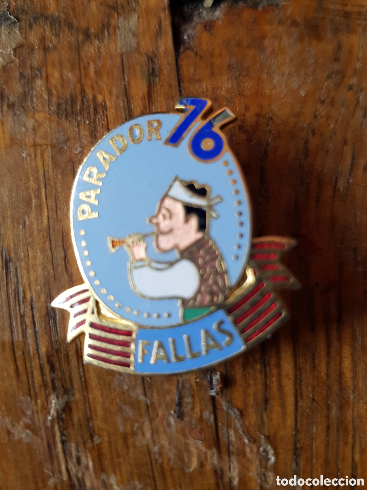 Antig&uuml;edades: ANTIGUA INSIGNIA ESMALTADA FALLAS PARADOR 76